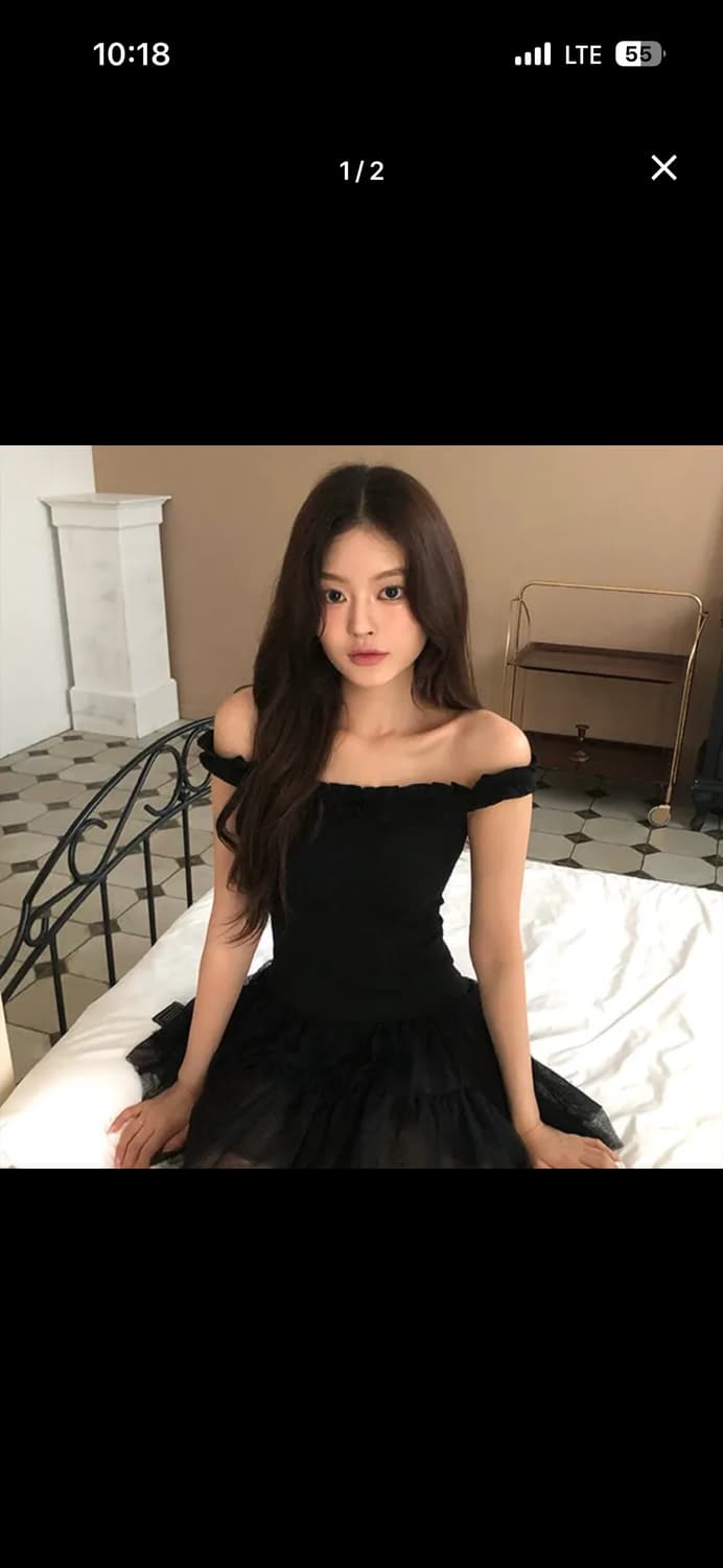 에이블리 프릴 블라우스 상품이미지1