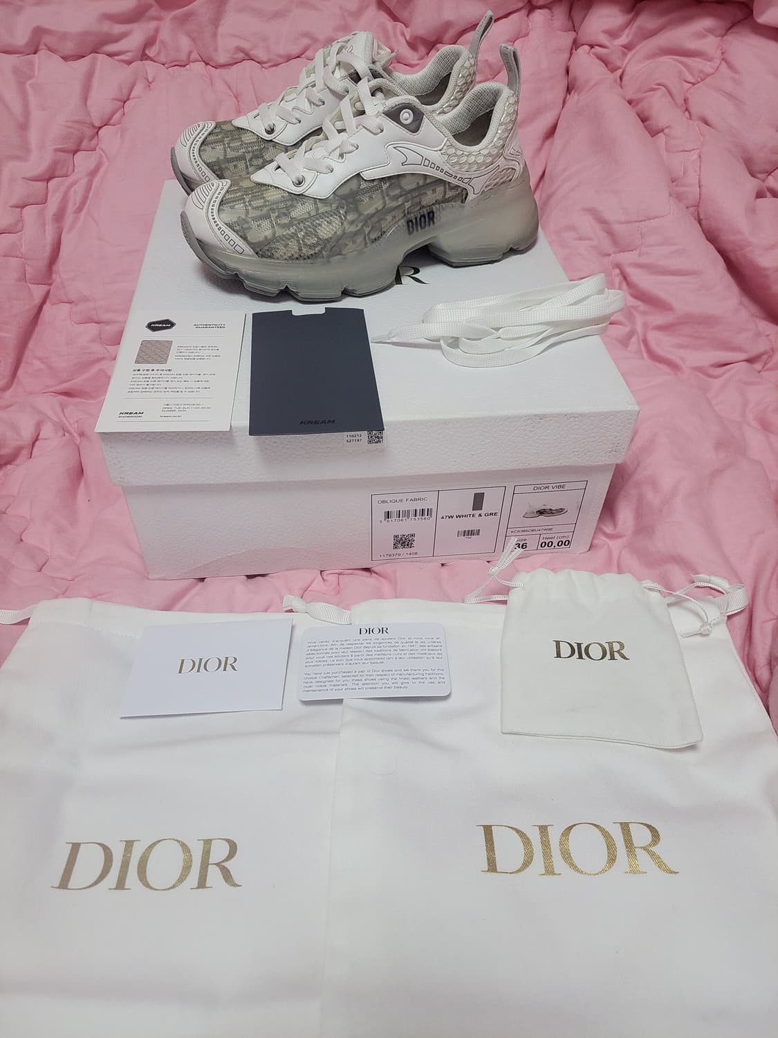 정품)급처명품세탁완료상태좋음!디올 바이브 스니커즈 별모양 밑창보강 운동화 상품이미지2