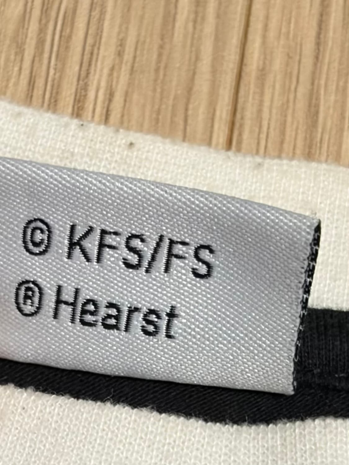 베티붑 프린팅 반팔 티셔츠 블랙 상품이미지3