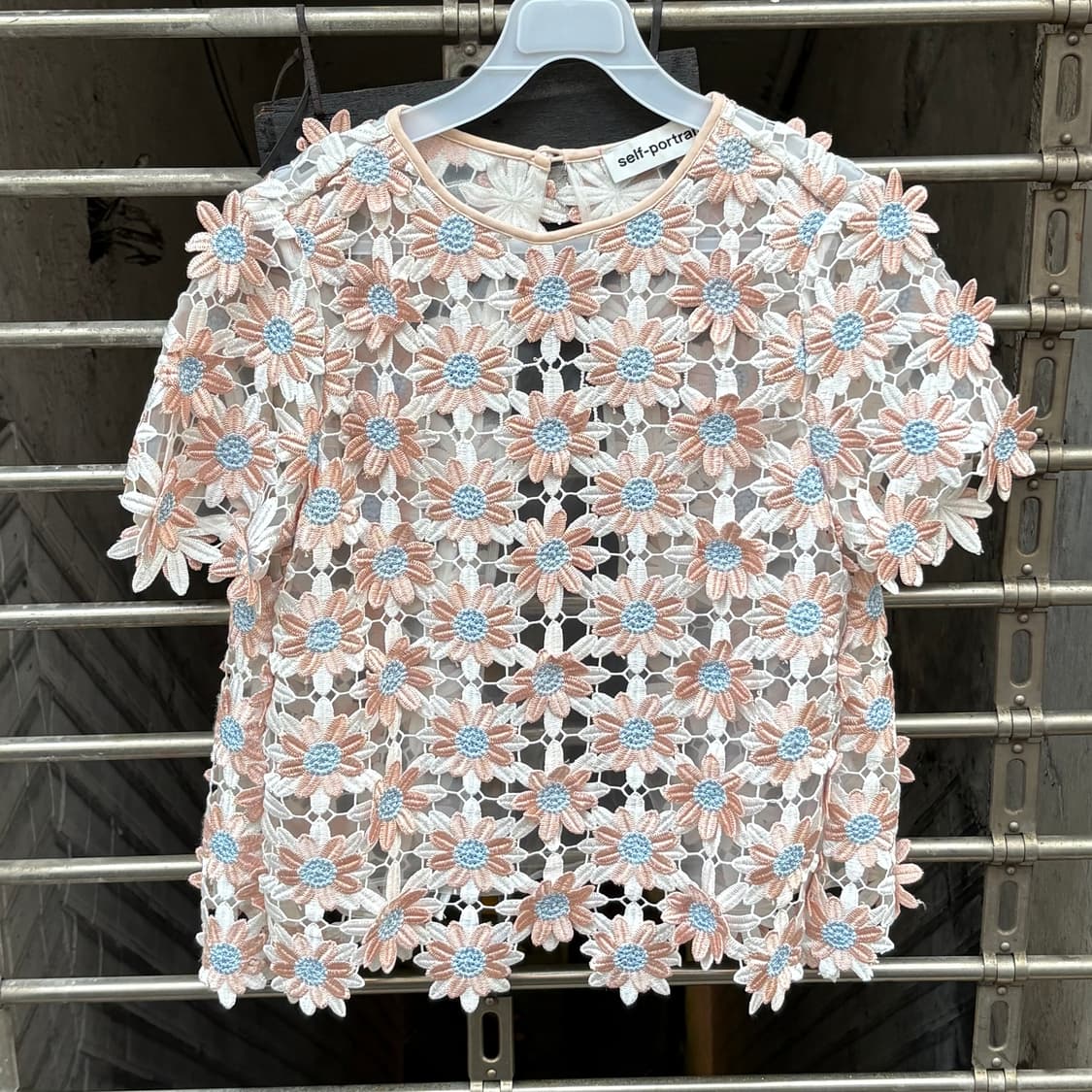 [S] 셀프 포트레이트 플라워 레이스 블라우스 상품이미지1