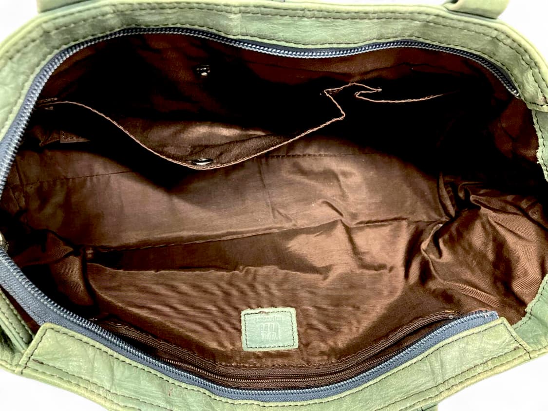 이세이미야케 im product 소가죽 빈티지가공 핸드백 상품이미지5