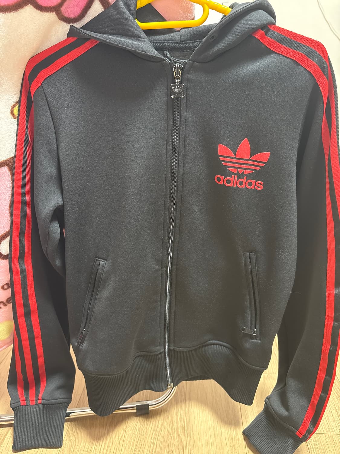 아디다스 검빨 후드 져지 상품이미지1