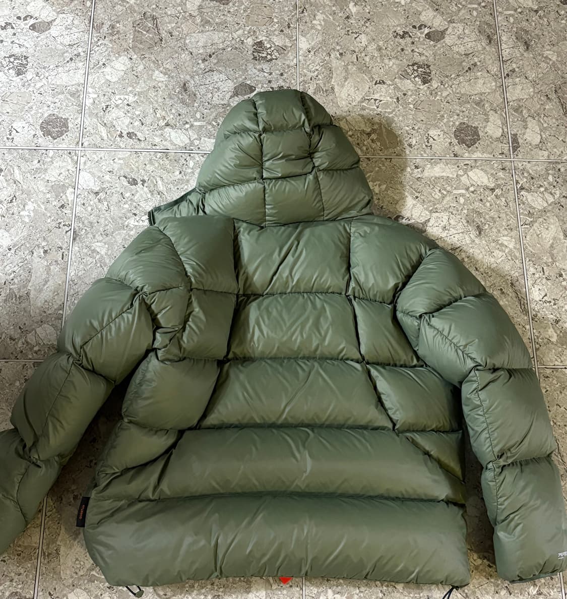 팔라스 퍼텍스 오파크 바라클라바 푸파 그린 패딩 L 상품이미지2