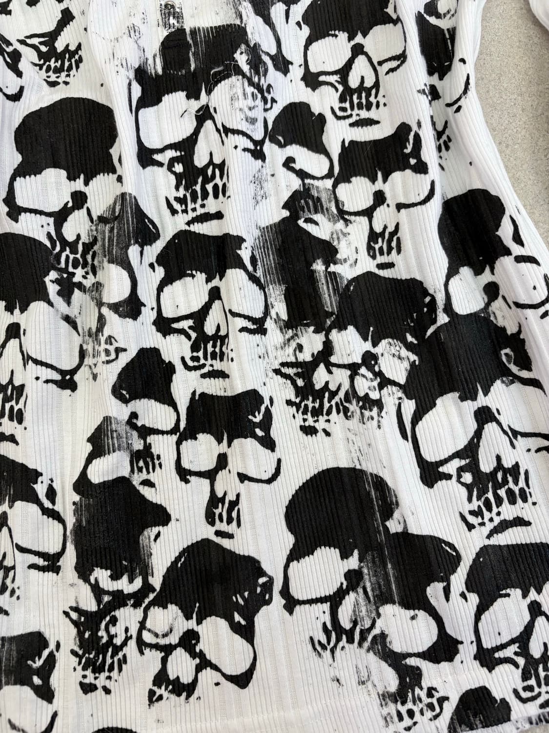 해골 프린팅 롱슬리브 상품이미지3