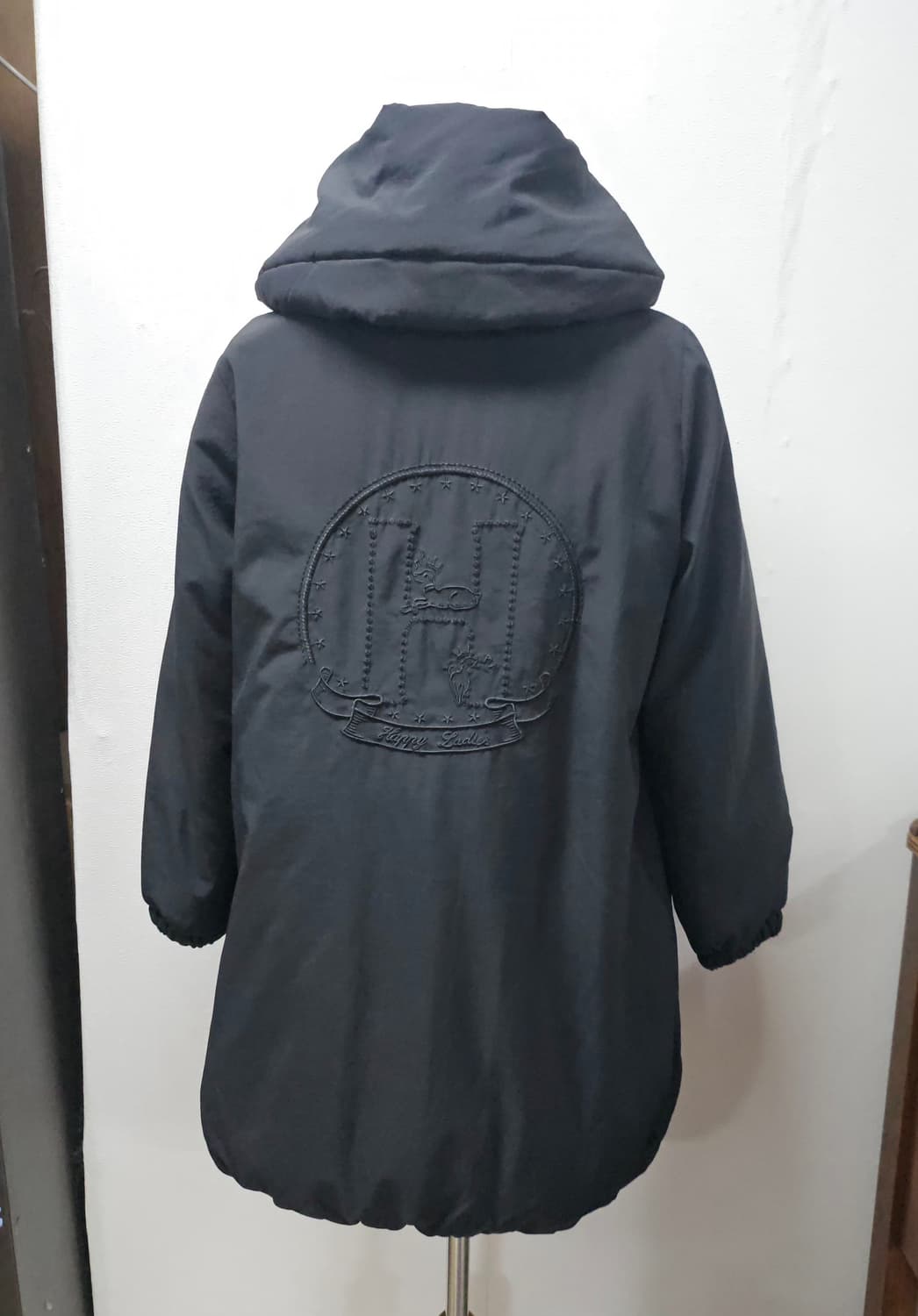 H 로고 자수  블랙 패딩 free 상품이미지3