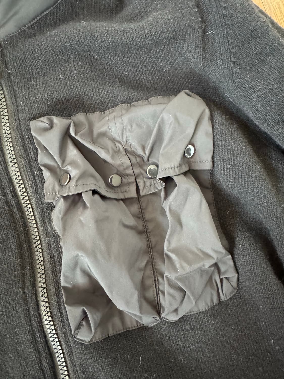 씨피컴퍼니 메리노 울 탄창 집업 블랙 상품이미지4