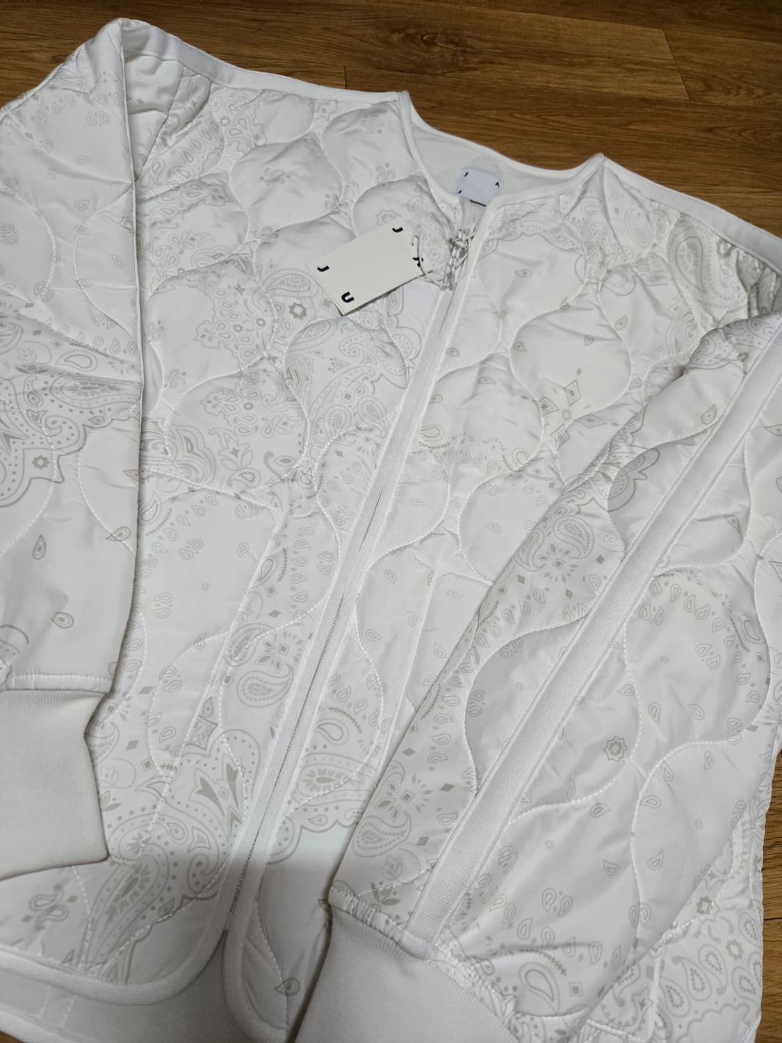 (JAJU/자주)페이즐리 화이트 누빔 자켓(새상품) 상품이미지5