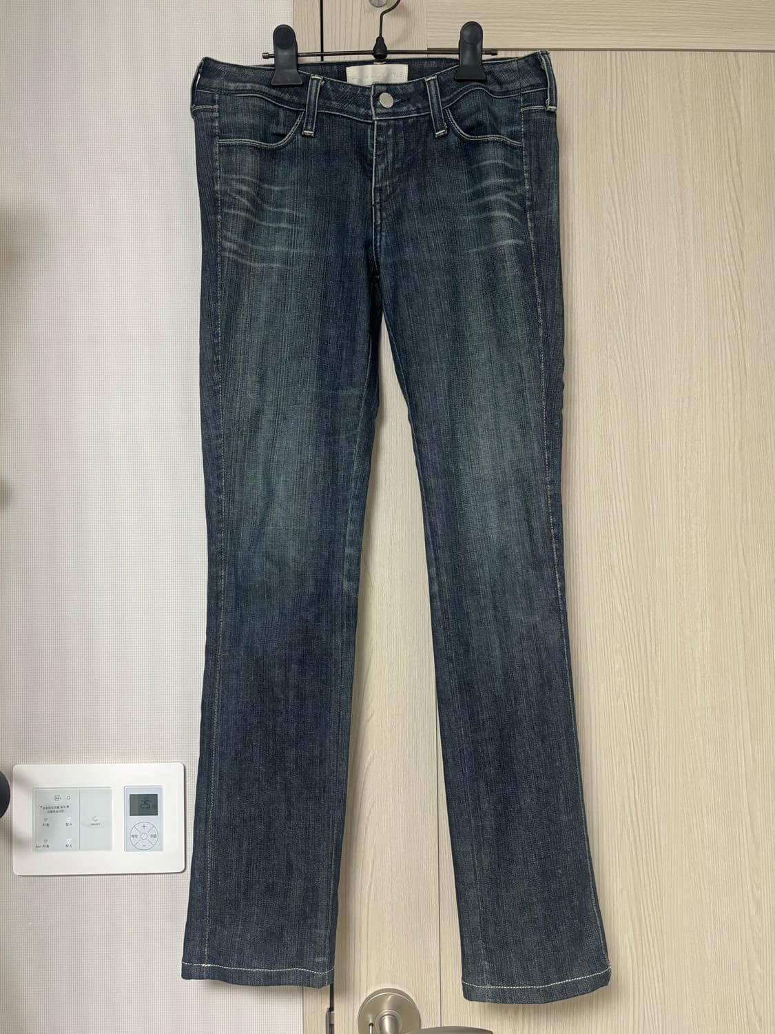 Levi’s lady 큐빅 부츠컷 로우라이즈 상품이미지2