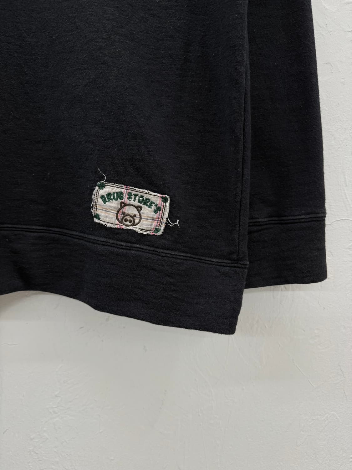 드럭스토어 아플리케 후드집업 상품이미지5