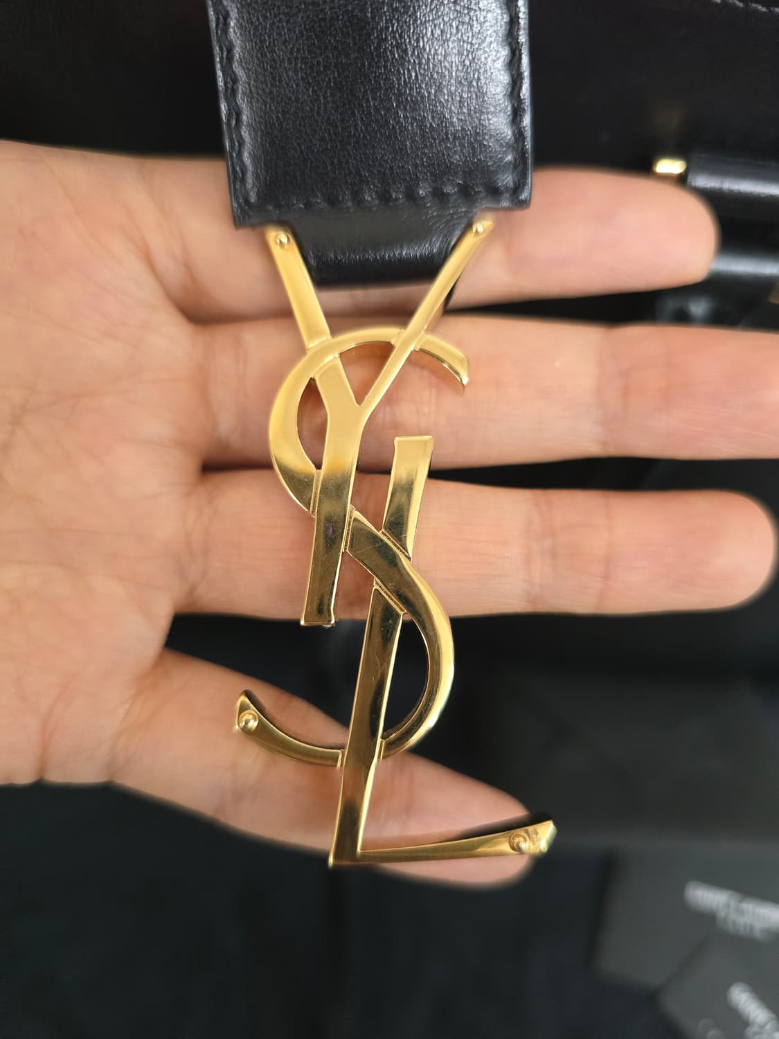 생로랑 카바스백 블랙 스몰사이즈  상품이미지8