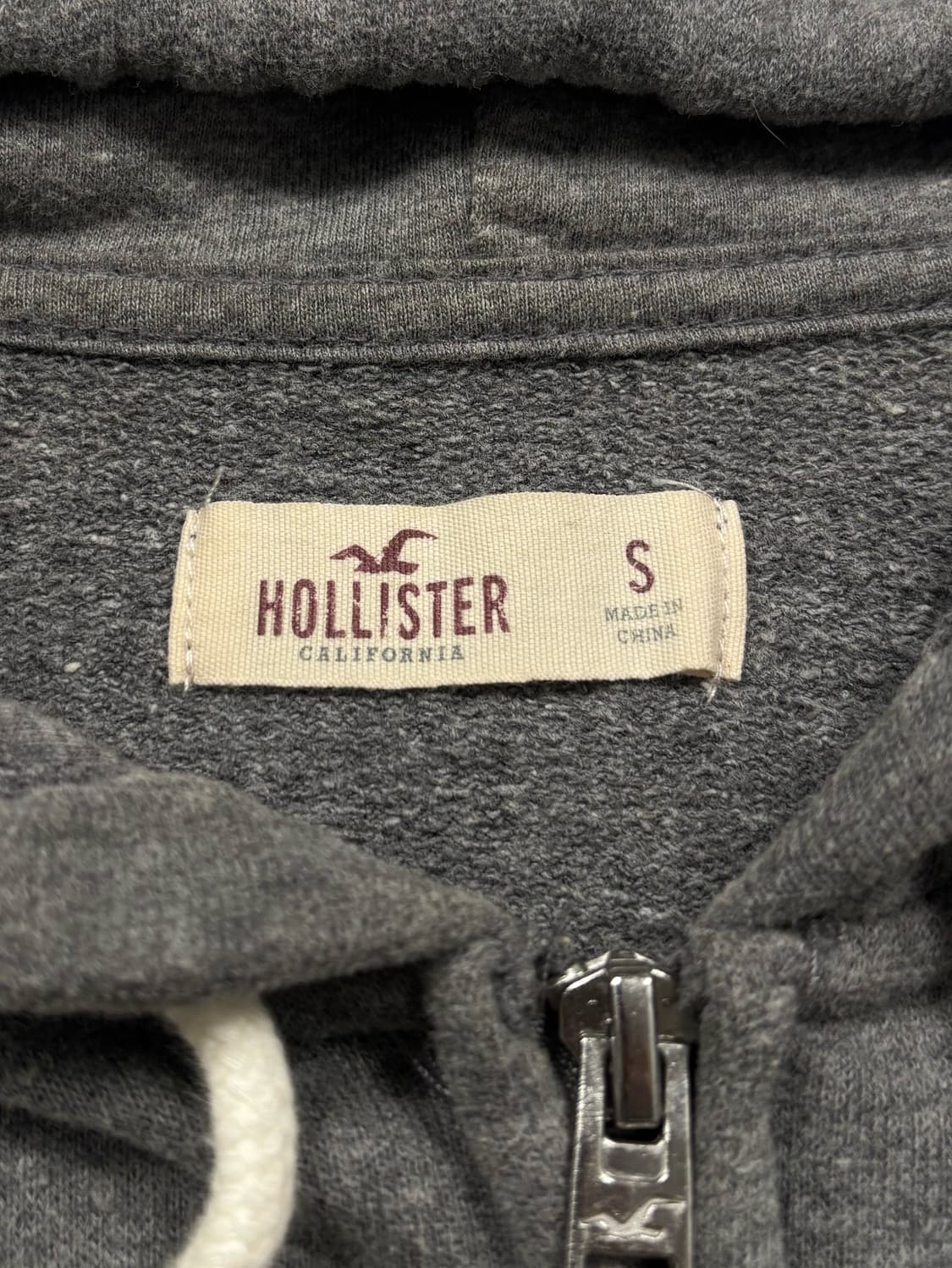 홀리스터 로고 그레이 후드집업 상품이미지5