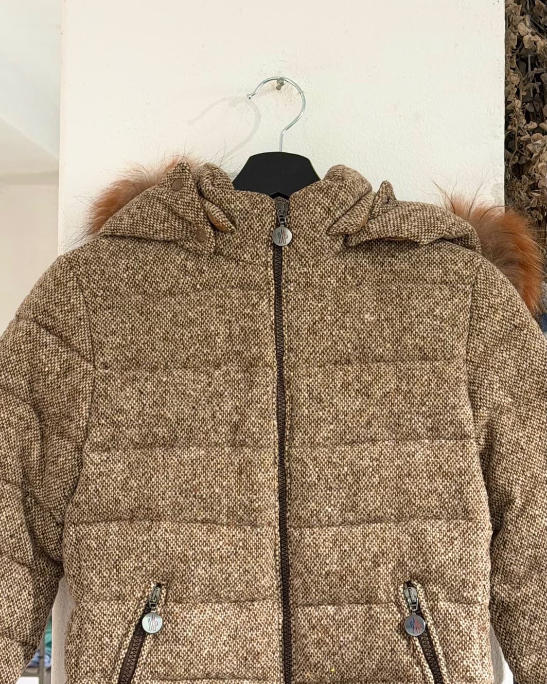 몽클레어 라이트 브라운 퍼 다운 패딩 상품이미지4