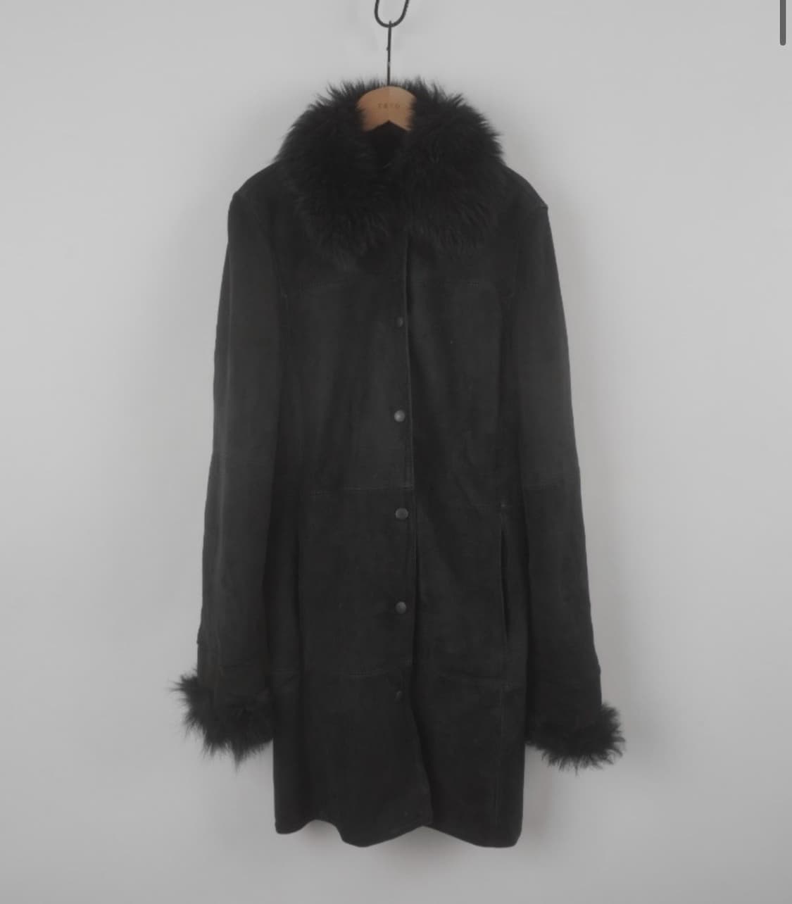 마렐라 무스탕 코트 상품이미지1