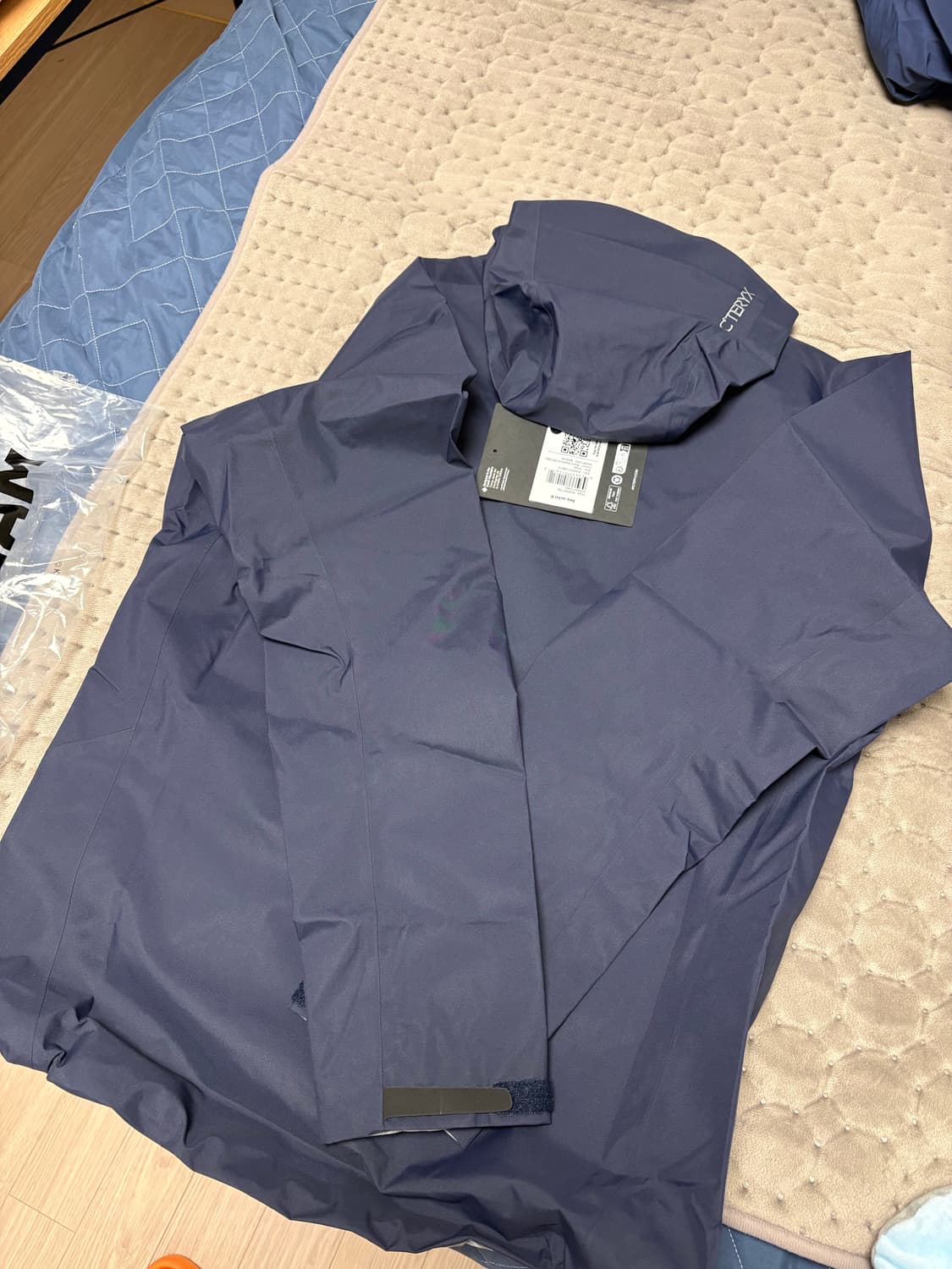 아크테릭스베타 자켓 s사이즈 블랙사파이어 상품이미지5