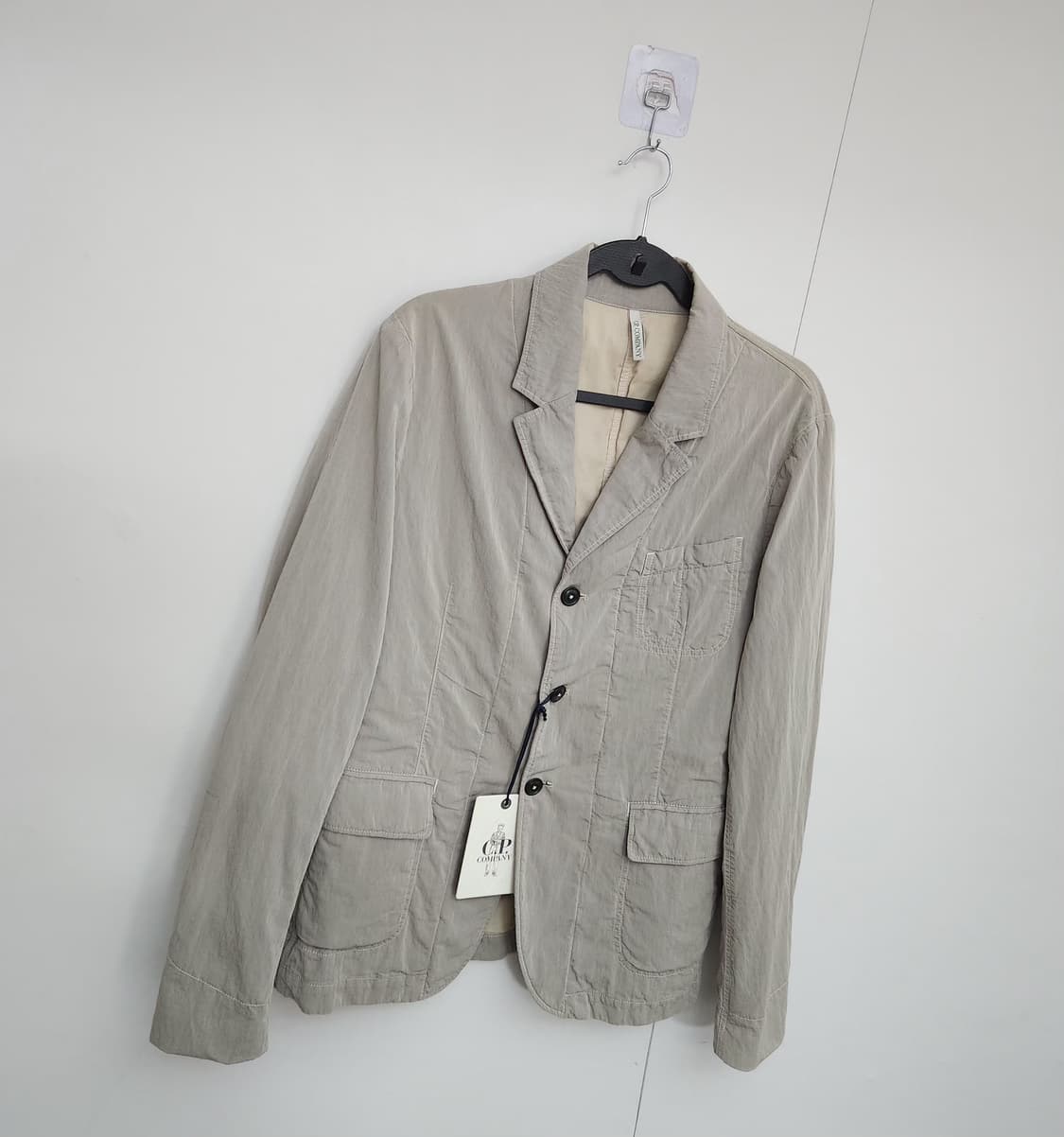 CP컴퍼니 100 자켓. 새상품 상품이미지4