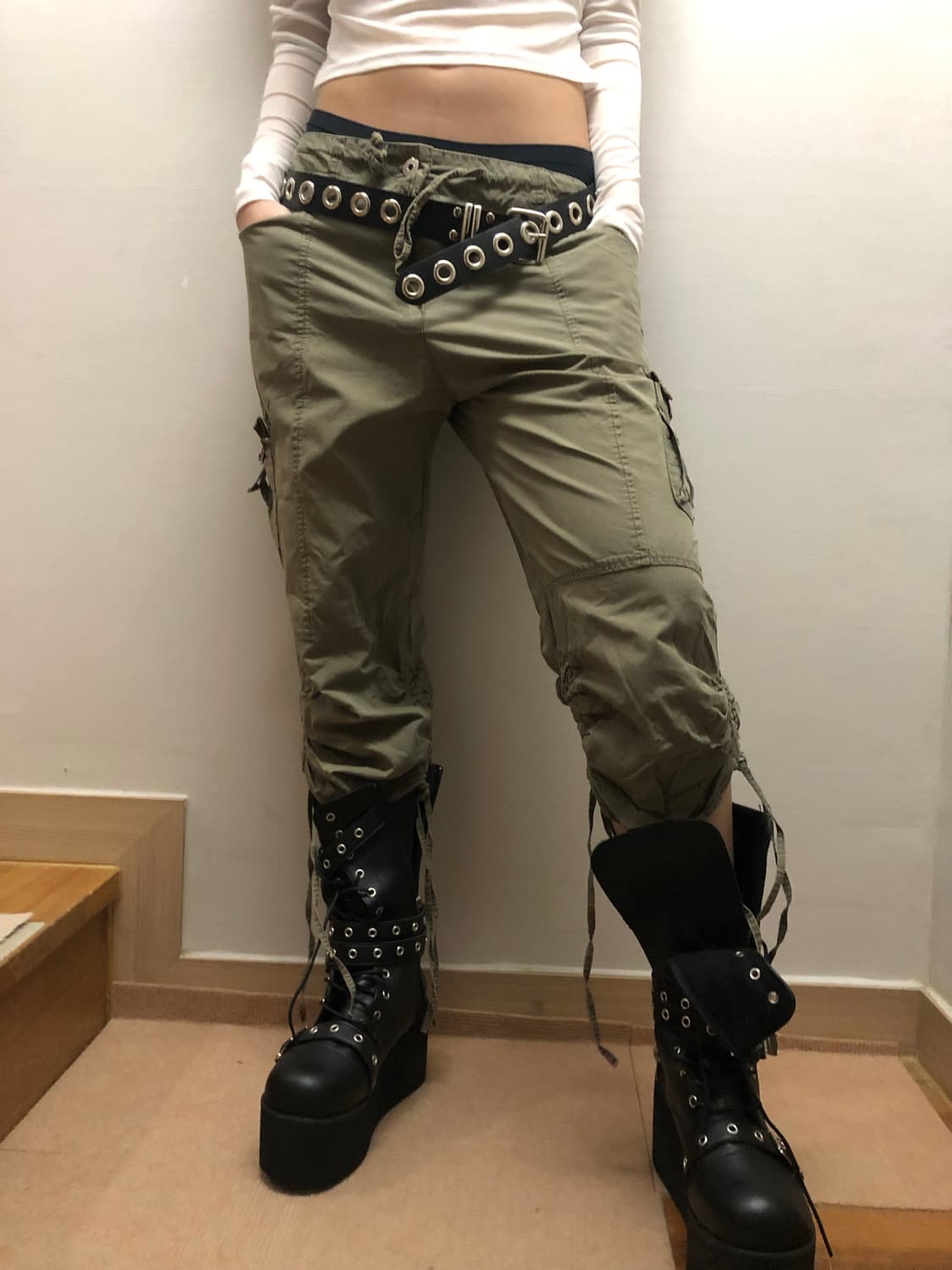 빈티지 카키 카고 셔링 카프리 팬츠 상품이미지4