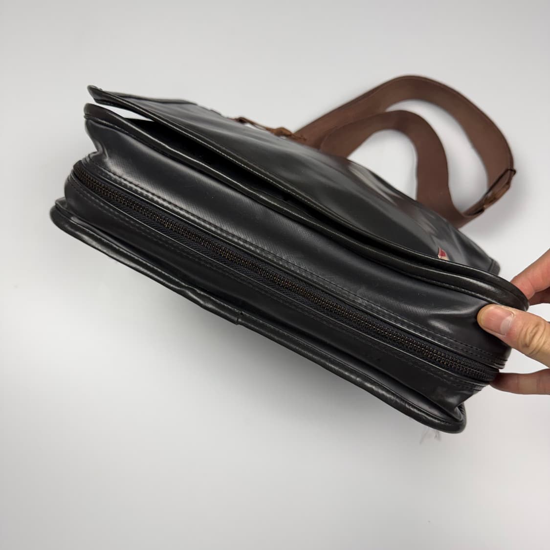 요시다포터 러기지라벨 라이너 메신저백 블랙 상품이미지5