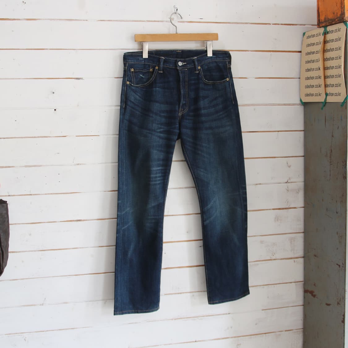 (착용컷) 리바이스 501 (남성용 33.5) 상품이미지1