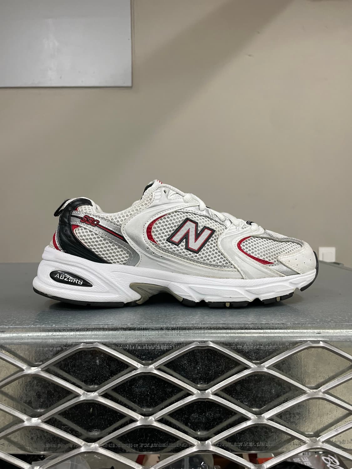 뉴발란스 530v2 레트로 화이트 실버 레드 240 상품이미지4