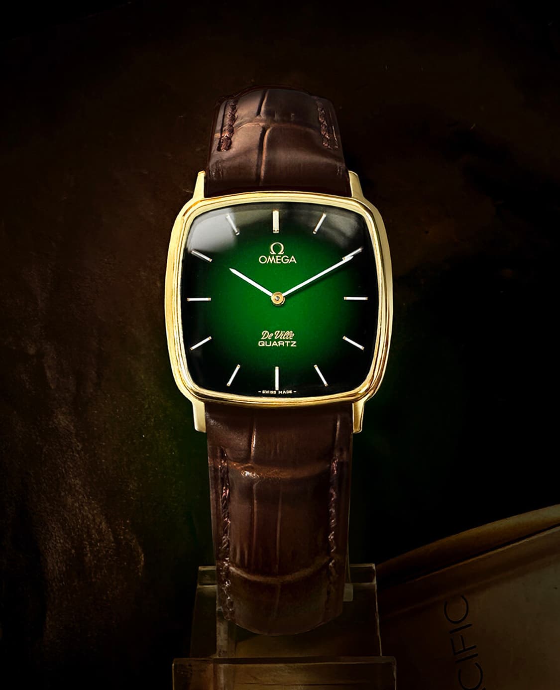 오메가 드빌 녹색투톤 로만 다이얼 쿼츠 남녀공용 가죽 시계 상품이미지1