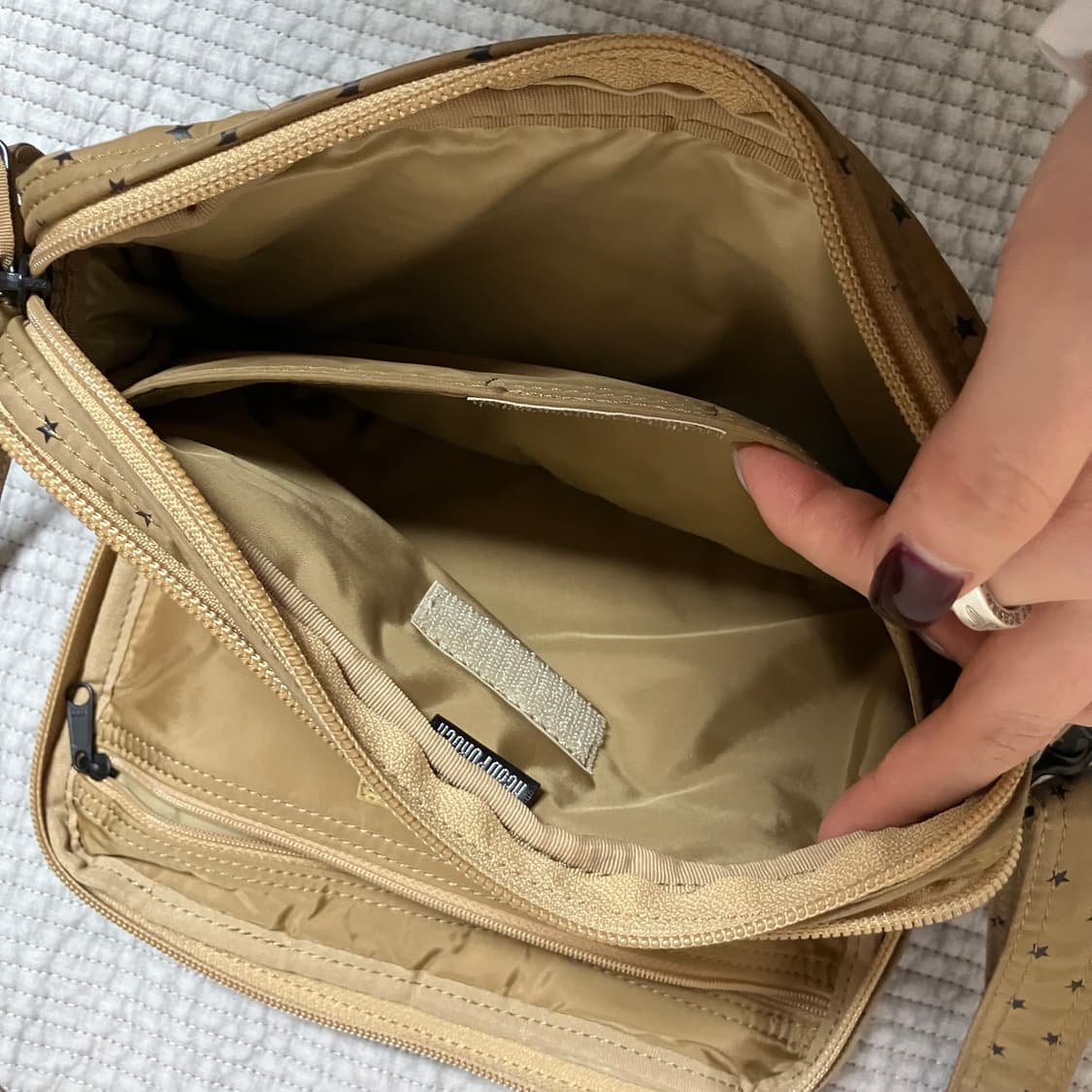 요시다포터 별무늬크로스백 상품이미지5