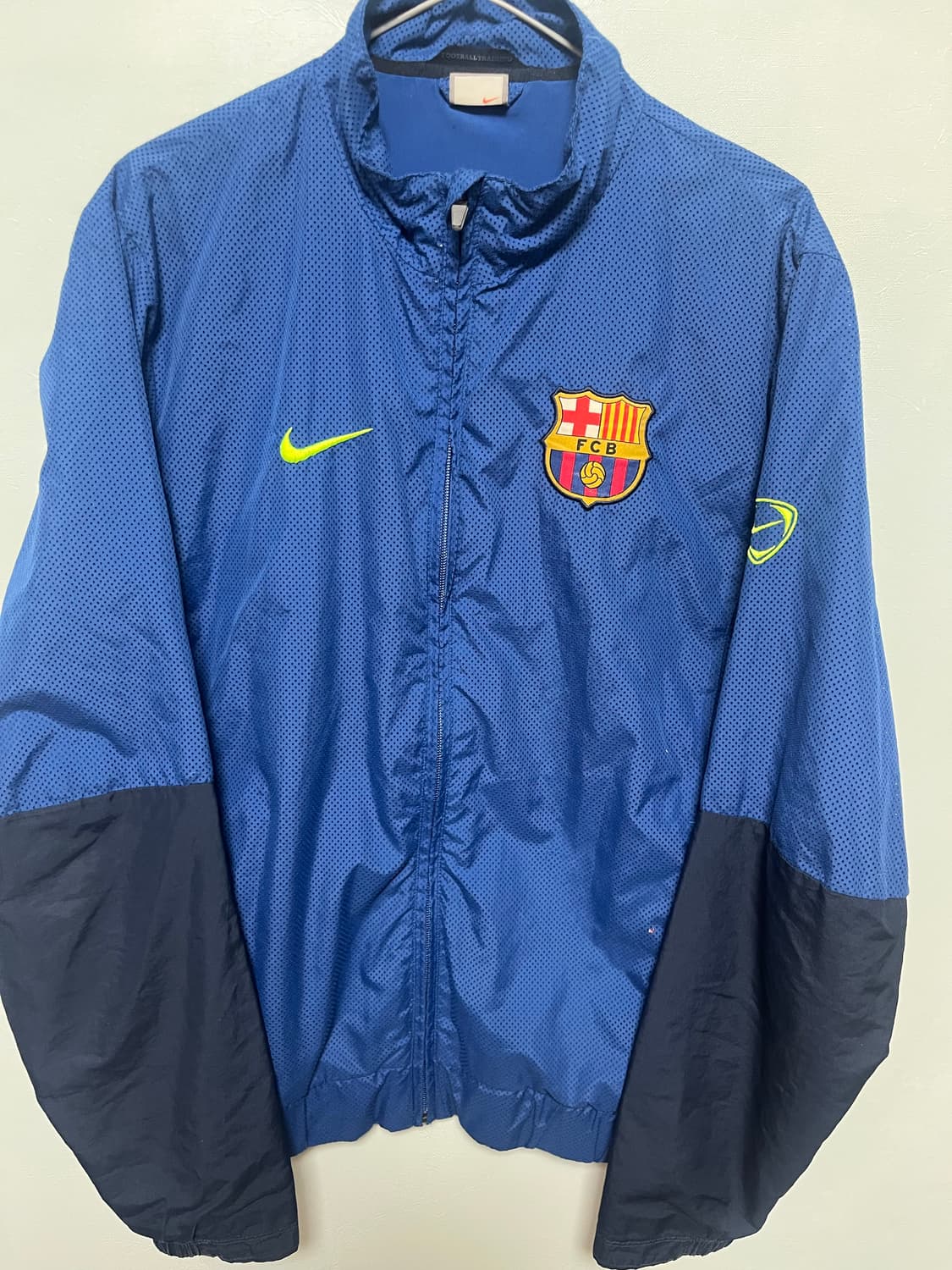 나이키 바르셀로나 바람막이 져지 상품이미지1