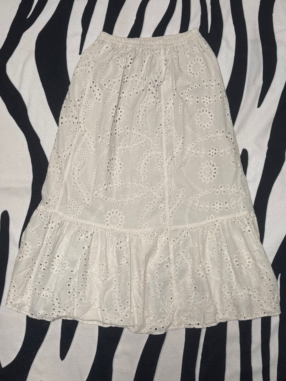 빈티지 펀칭 롱스커트 롱치마 상품이미지2