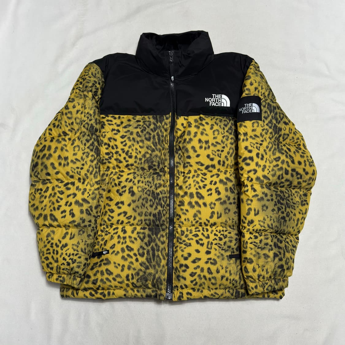 2XL 노스페이스 레오파드 프린트 눕시 패딩 상품이미지2