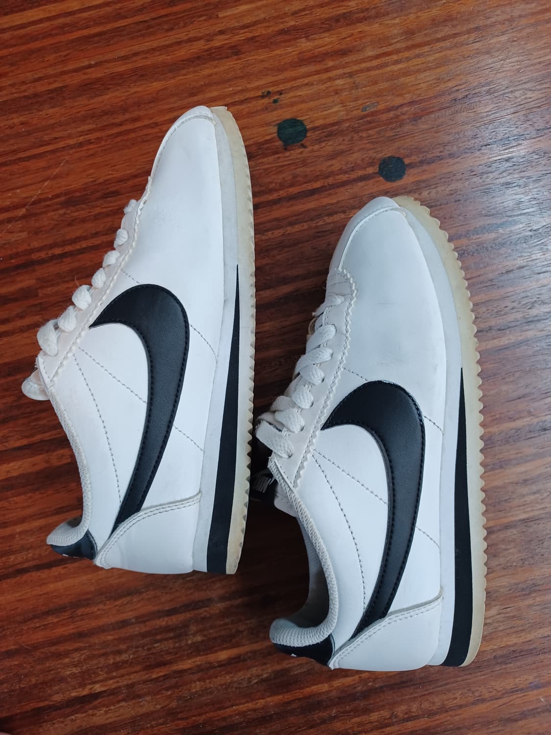 나이키 코르테즈 흰검 230 상품이미지3