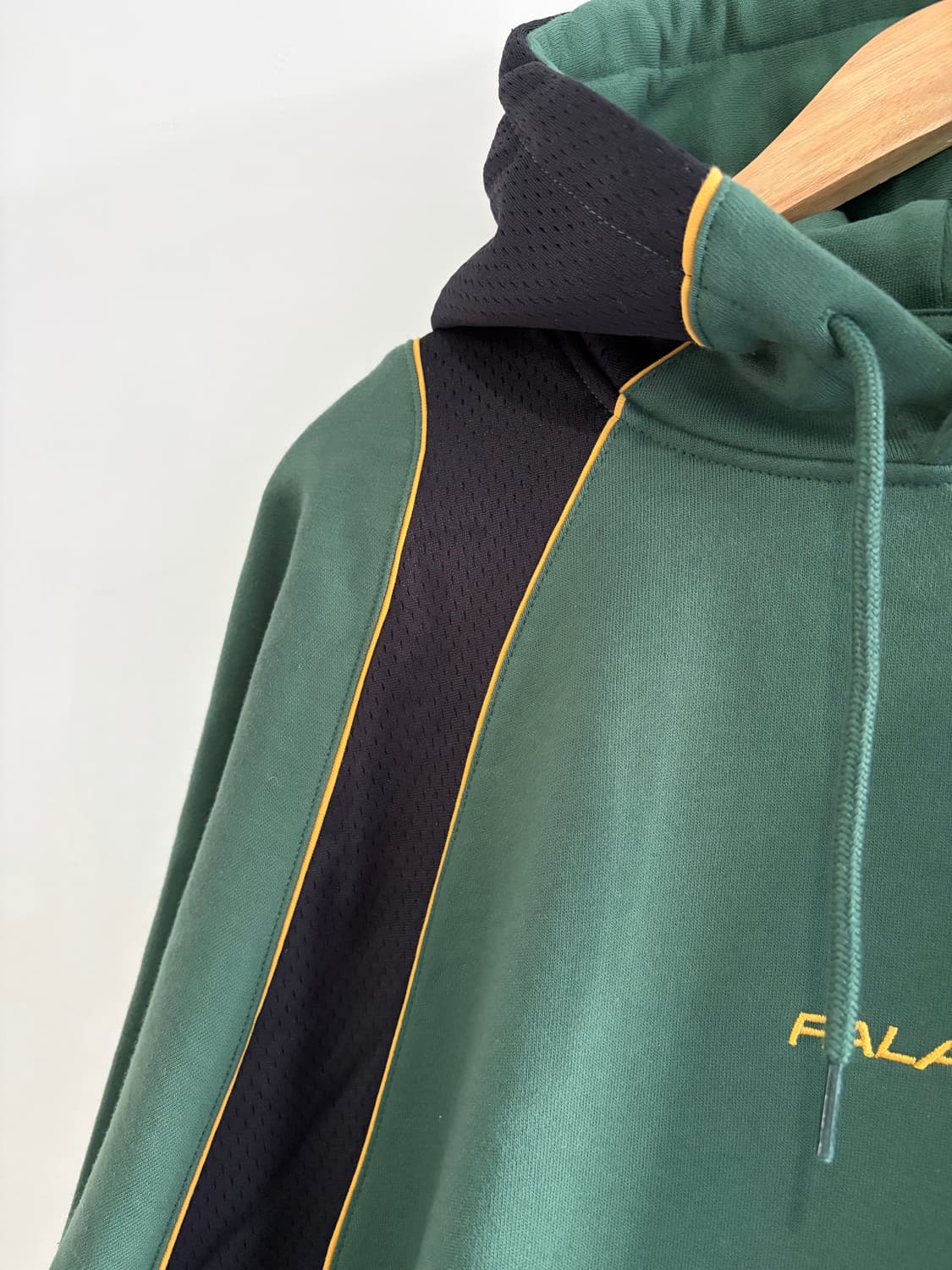 팔라스 p라인 레이시 후디 상품이미지3