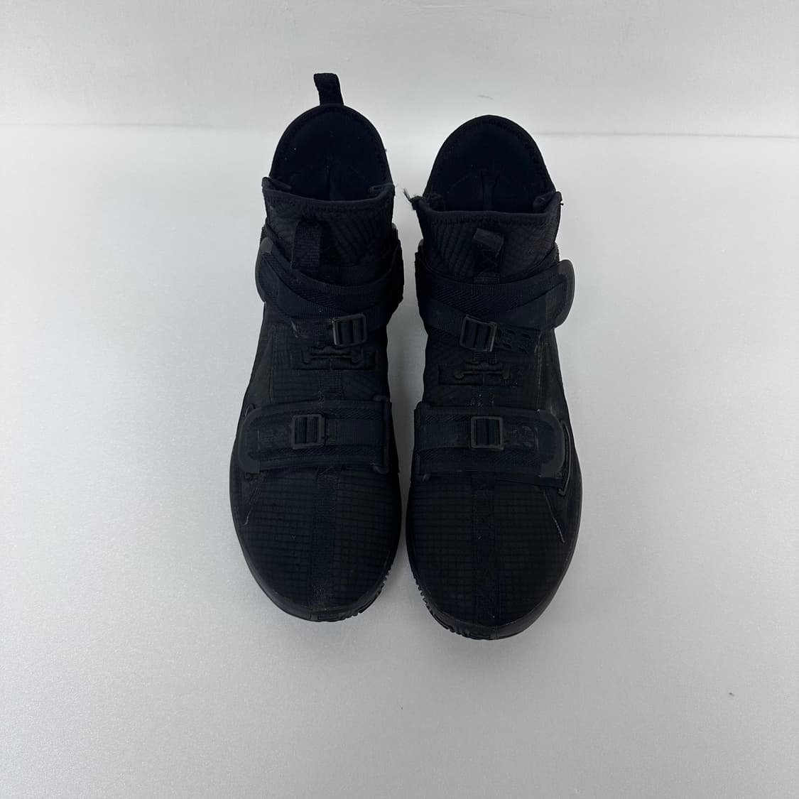 나이키 르브론 솔저 13 올블랙 스니커즈 285 상품이미지4