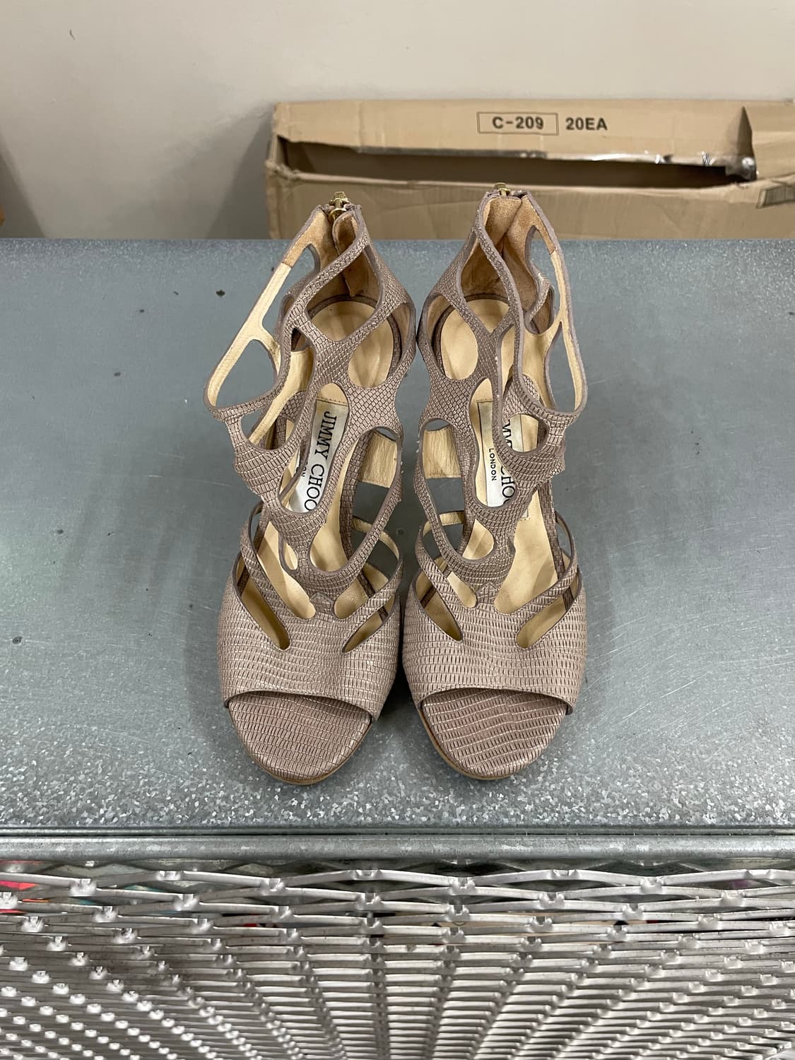 지미추 파이톤 레더 힐 35.5 상품이미지5