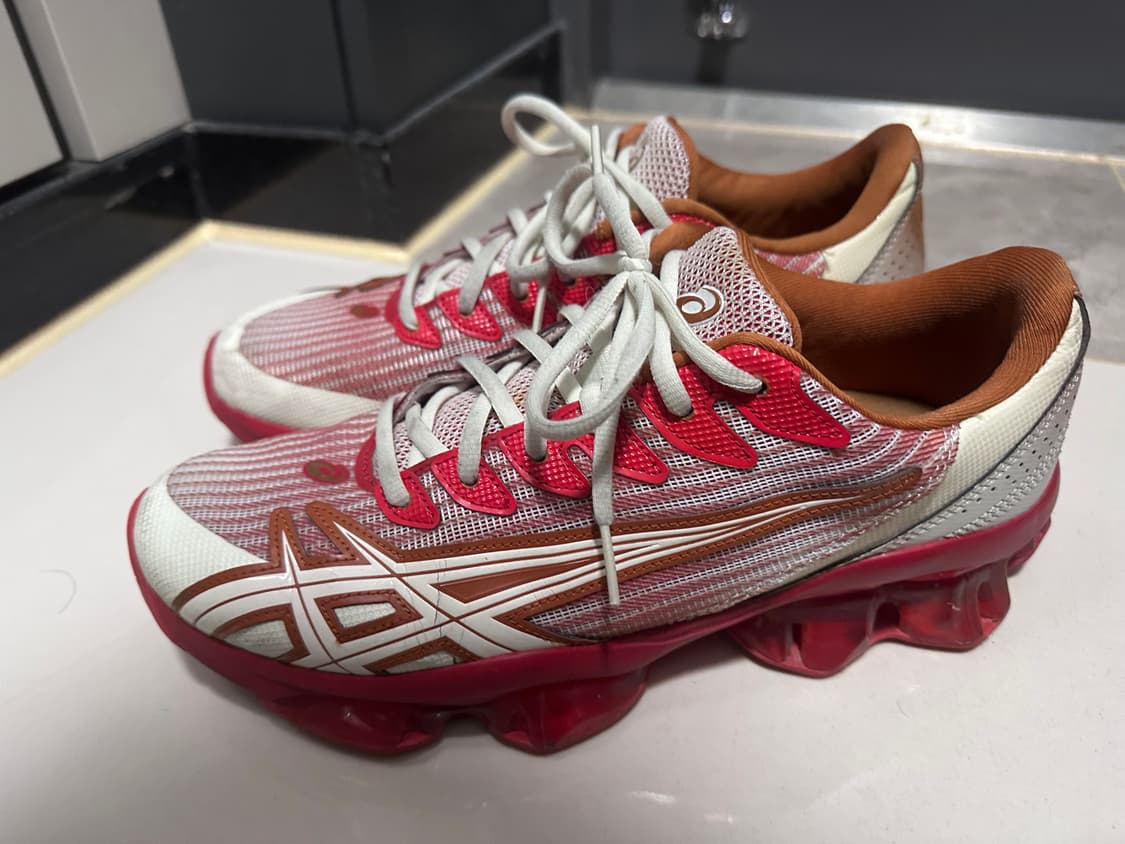 (270)아식스 x 키코 코스타디노브 젤 퀀텀 레비트랙 애플 레드 상품이미지3