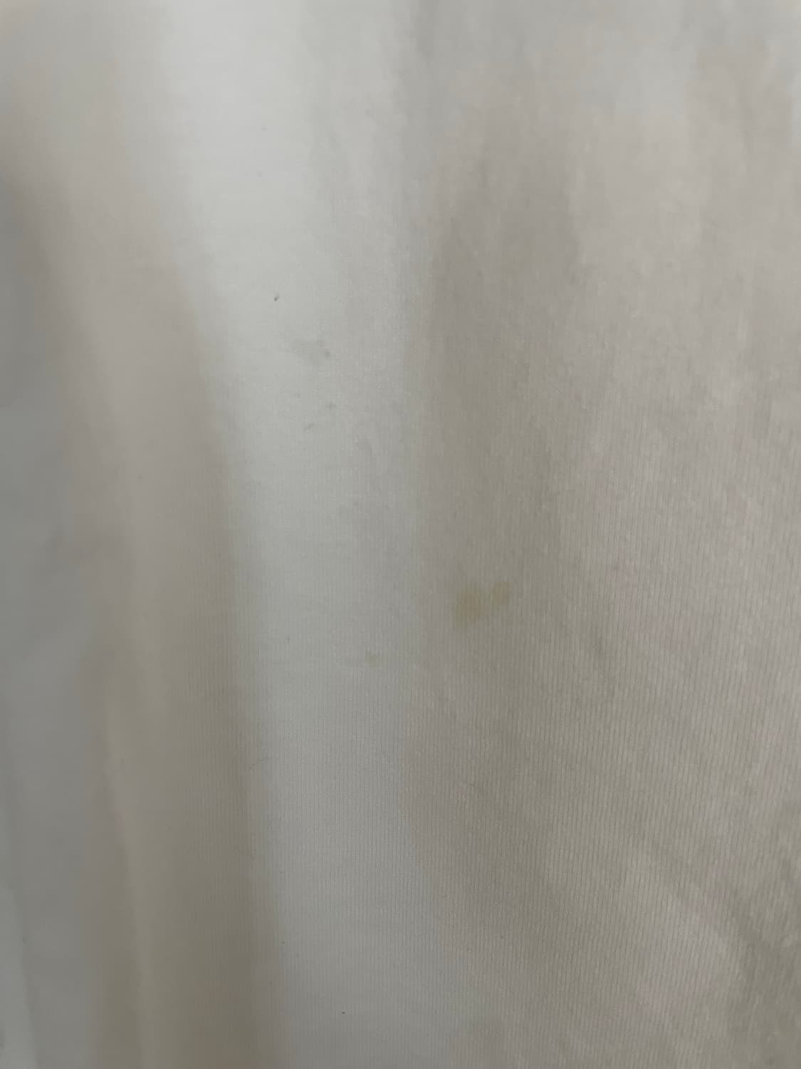 유니클로 스폰지밥 반팔티 상품이미지3