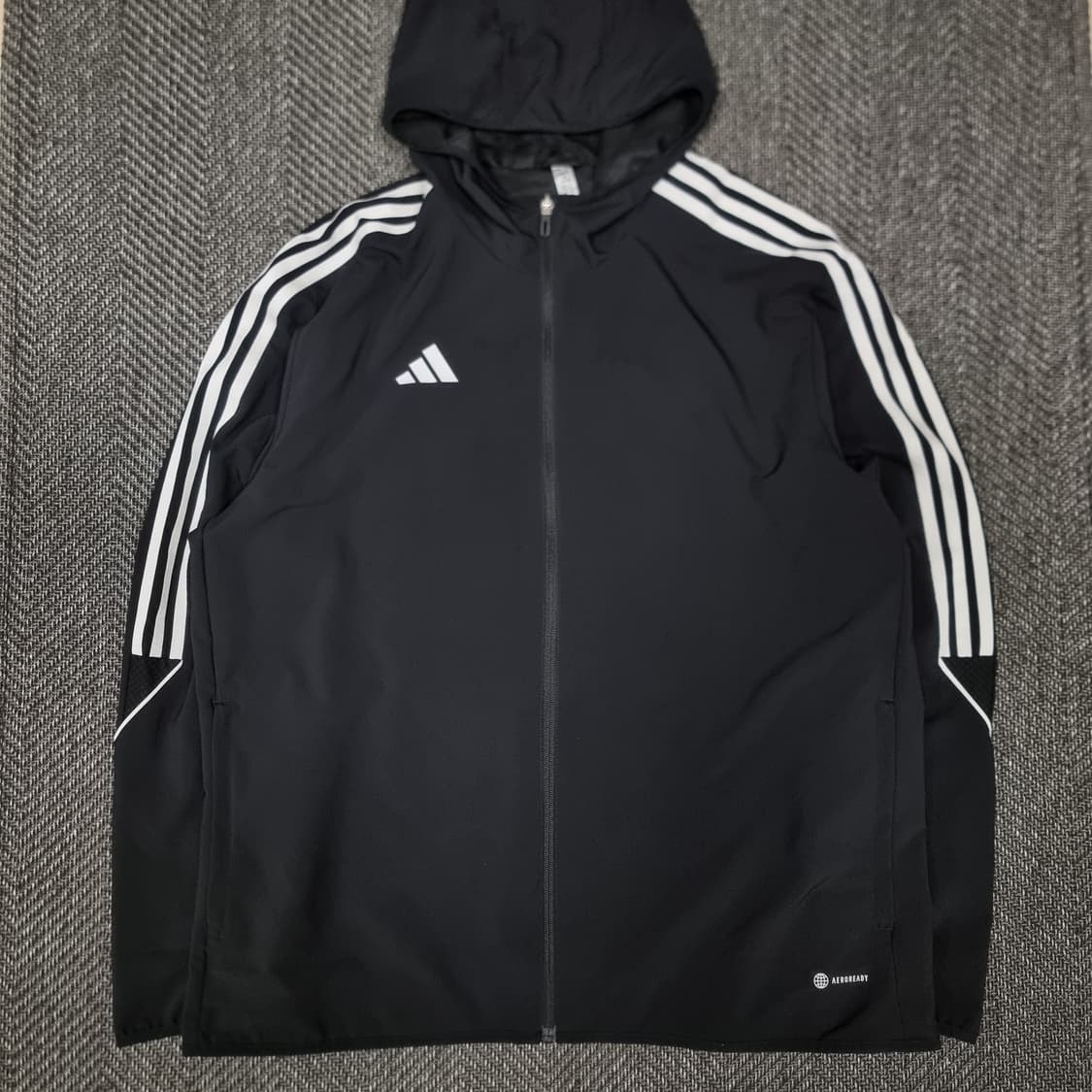 아디다스 티로23 블랙 바람막이 상품이미지1