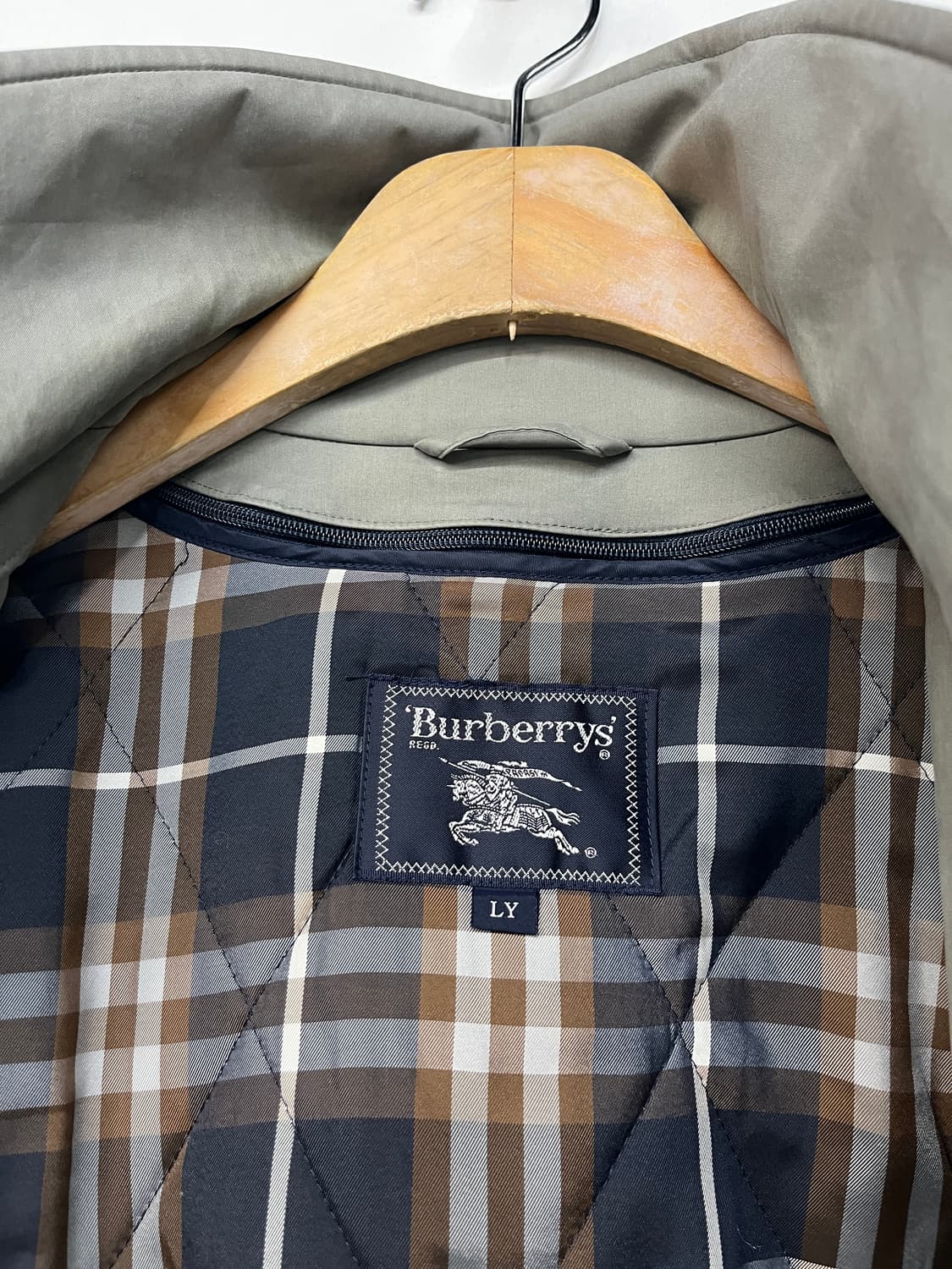 버버리 사파리 자켓 상품이미지9