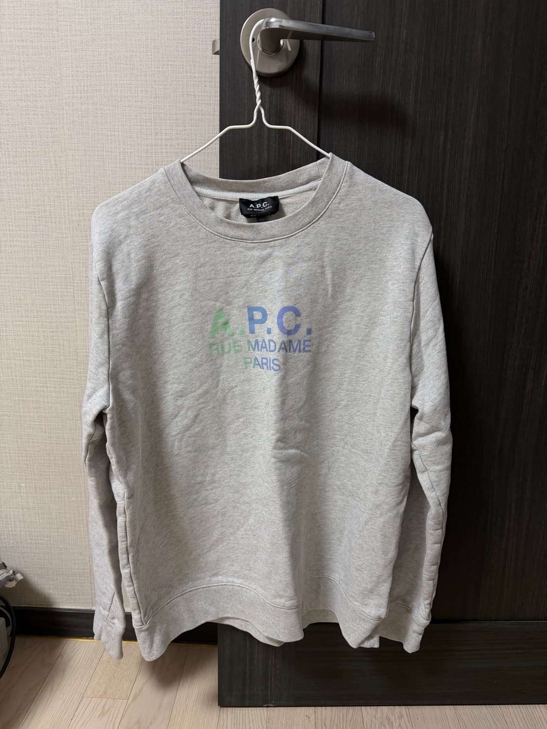 APC 아페쎄 맨투맨 L 상품이미지1