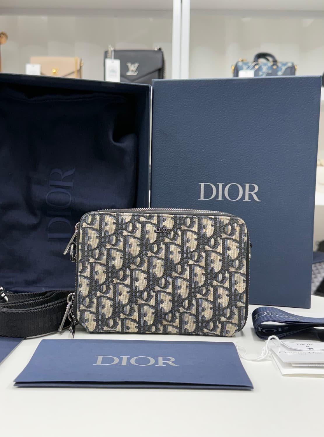 [OS] 디올 오블리크 스트랩 파우치 메신저백 상품이미지1