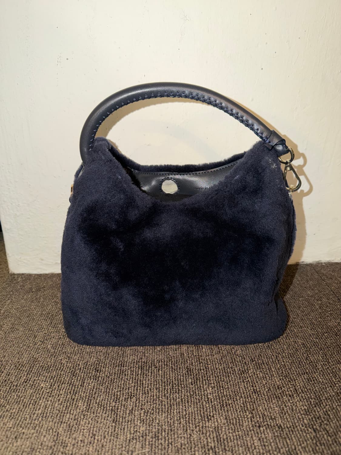 Elleme 퍼 핸드백 상품이미지2