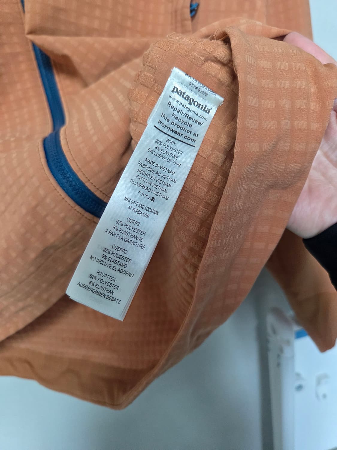 파타고니아 R1 테크페이스 집업후디 맨 미듐 상품이미지4