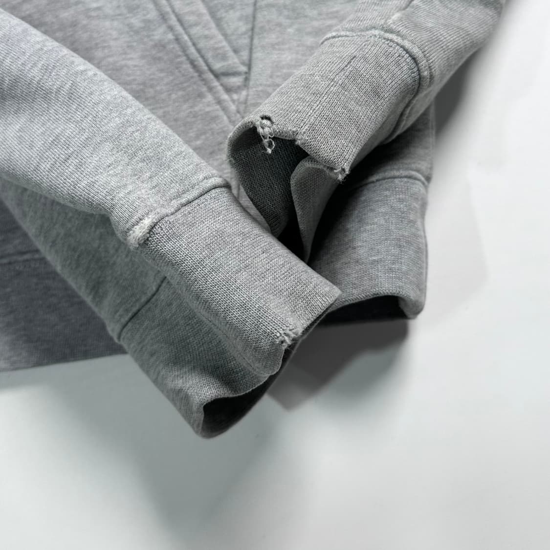 스투시 플리스 로고 그레이 후드티  상품이미지6