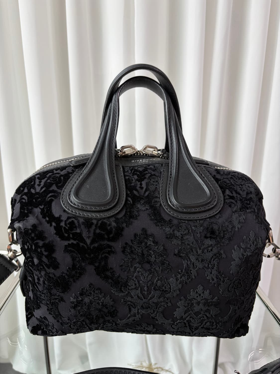 지방시 나이팅게일 벨벳 플로럴 숄더백 상품이미지3