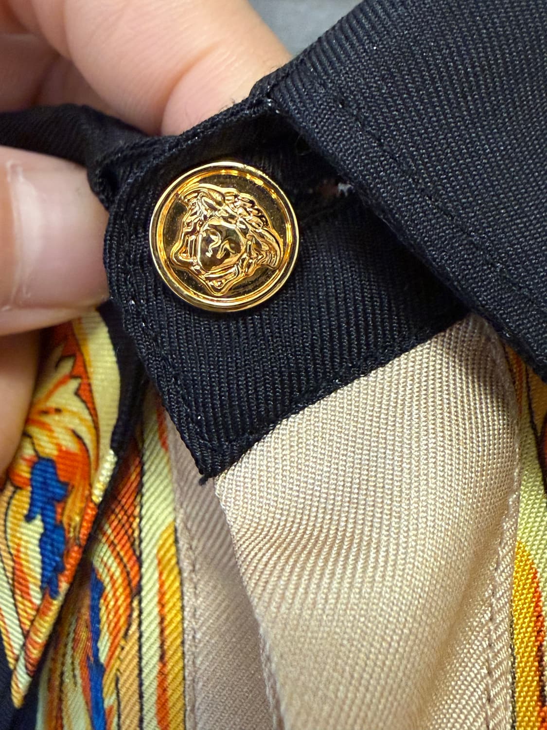 베르사체 실크셔츠 40사이즈 상품이미지2