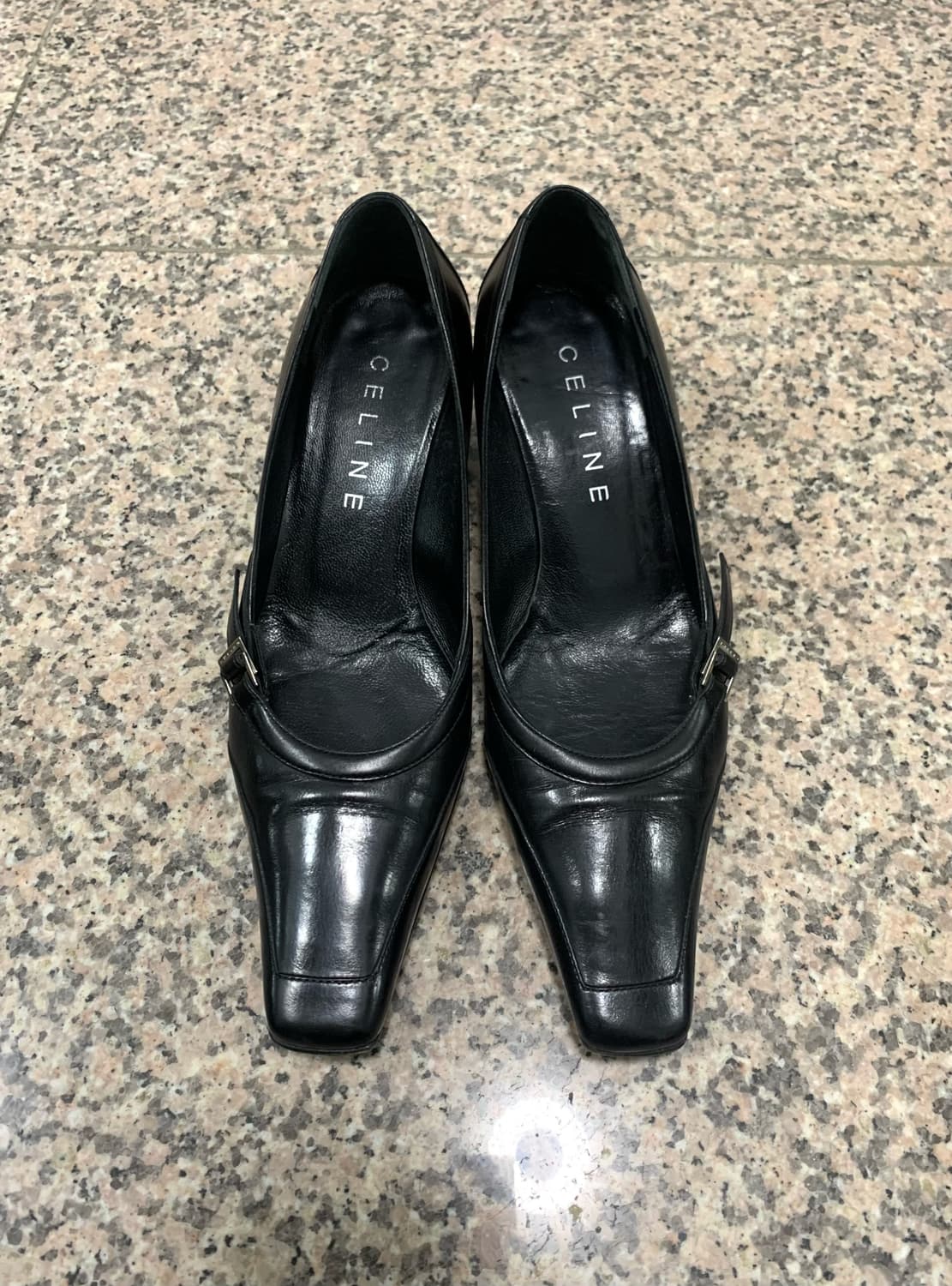 셀린느 은장 블랙 레더 펌퍼스37c 상품이미지1