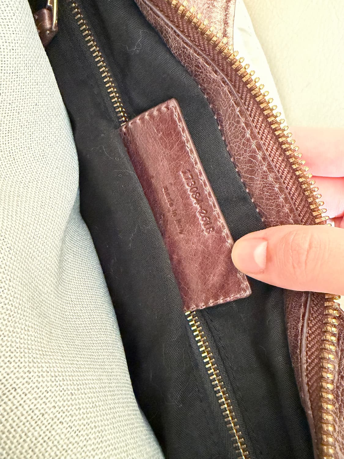 발렌시아가 모터백 브라운 상품이미지4