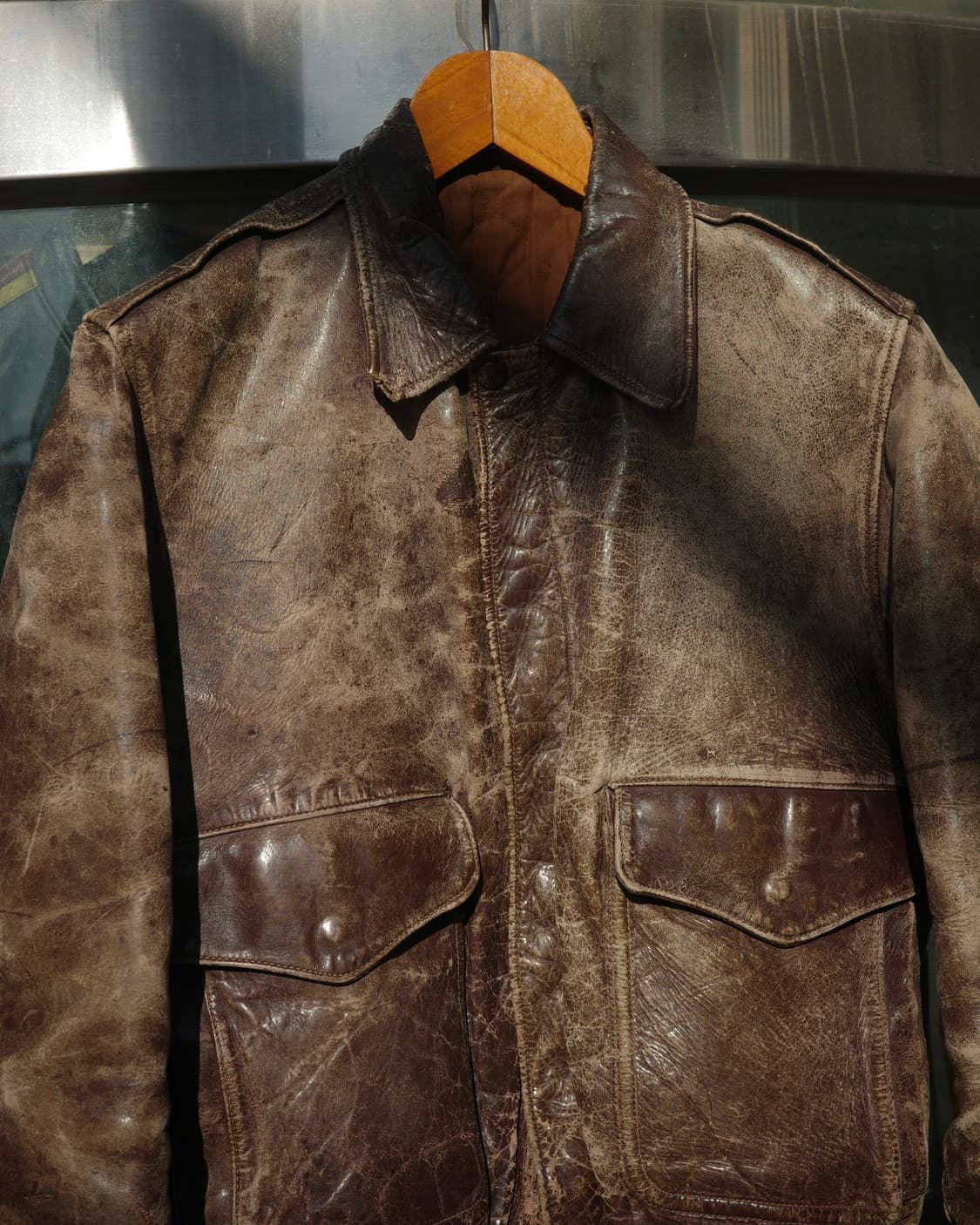 빈티지 디스트레스드 하드 파티나 a-2 레더 자켓 상품이미지2