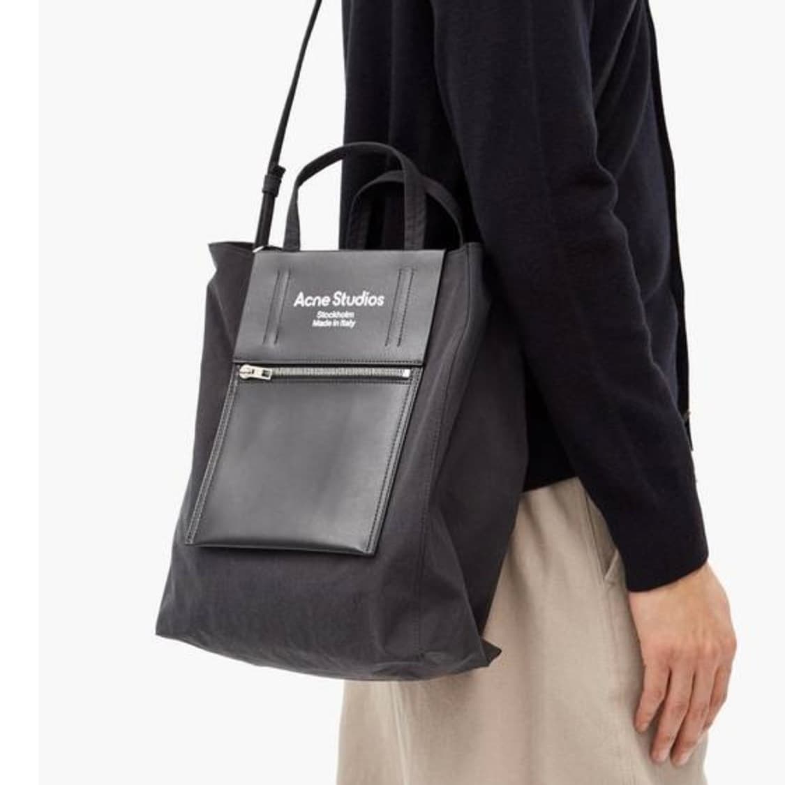 21FW 아크네 스튜디오 베이커 아웃 토트백 블랙 상품이미지2