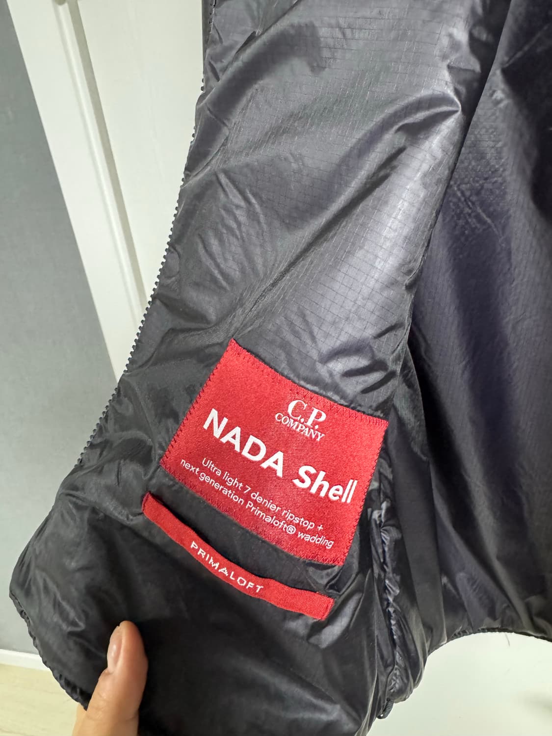cp컴퍼니 24fw 나다쉘 경량패딩M 상품이미지6