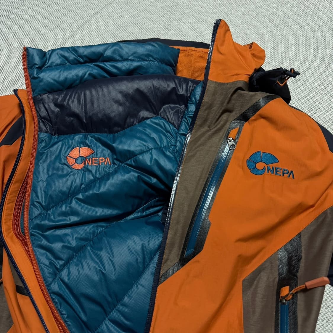 네파 다운 라이너 바람막이 자켓 (경량패딩 내피) 상품이미지2