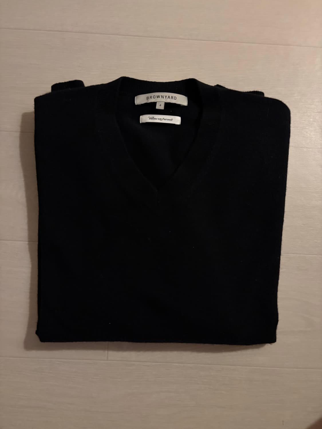 25fw) 브라운야드 브이넥 니트 상품이미지1